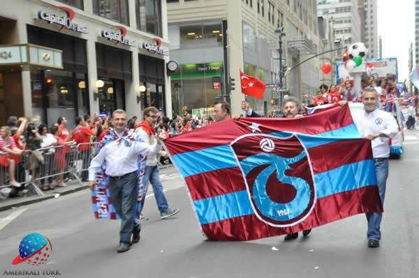 Trabzonspor New York Yuruyus (6)